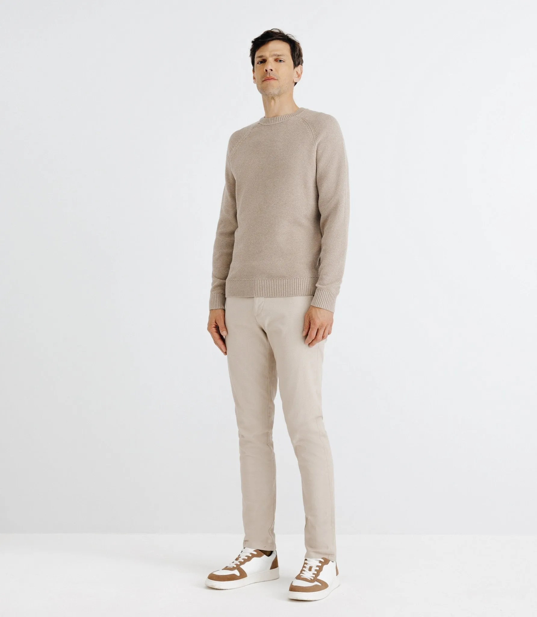 Pull col rond jeux de point beige